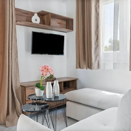 Miralis Apartments Νικιάνα Εξωτερικό φωτογραφία